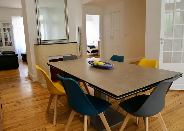 Appartement Spacieux Et Renove Au Coeur De Biarritz, A Deux Pas De La Plage Et Des Commerces - Fr-1-239-802