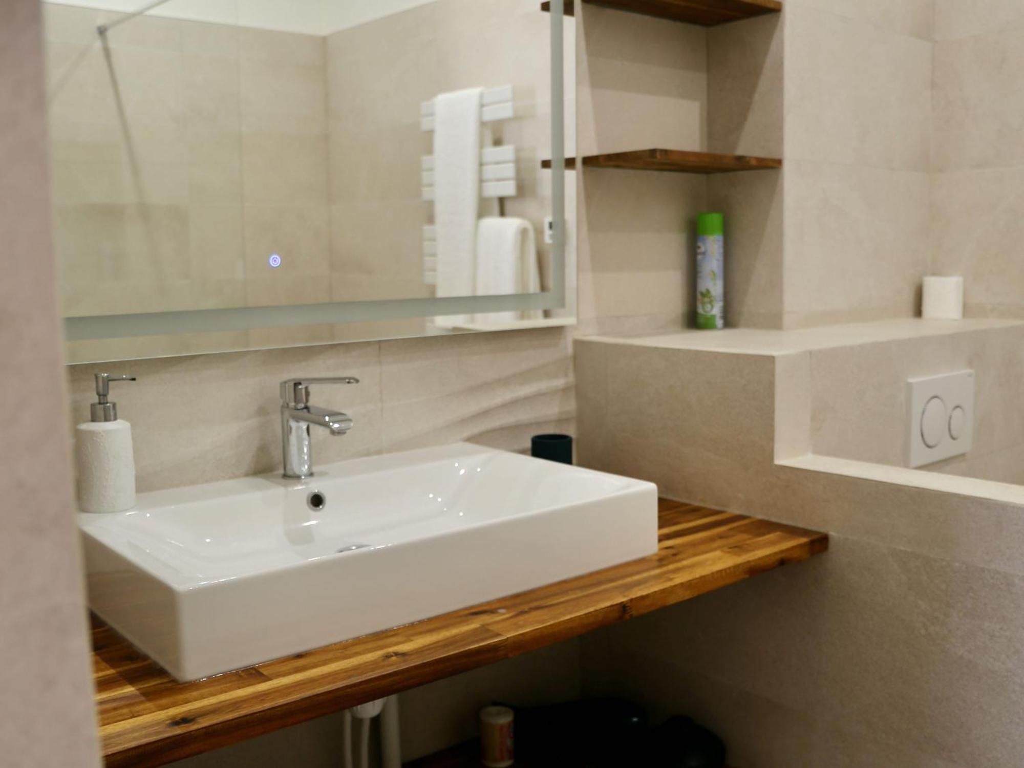 Spacieux Et Renove Au Coeur De Biarritz, A Deux Pas De La Et Des Commerces - Fr-1-239-802 Biarritz